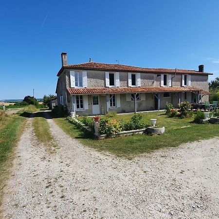 Grande Maison Avec Jardin, Animaux,Au Calme Yviers Eksteriør bilde