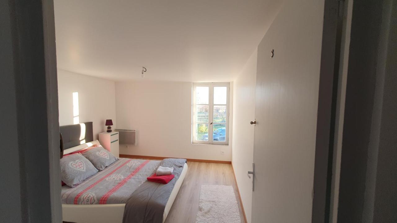 Grande Maison Avec Jardin, Animaux,Au Calme Yviers Eksteriør bilde