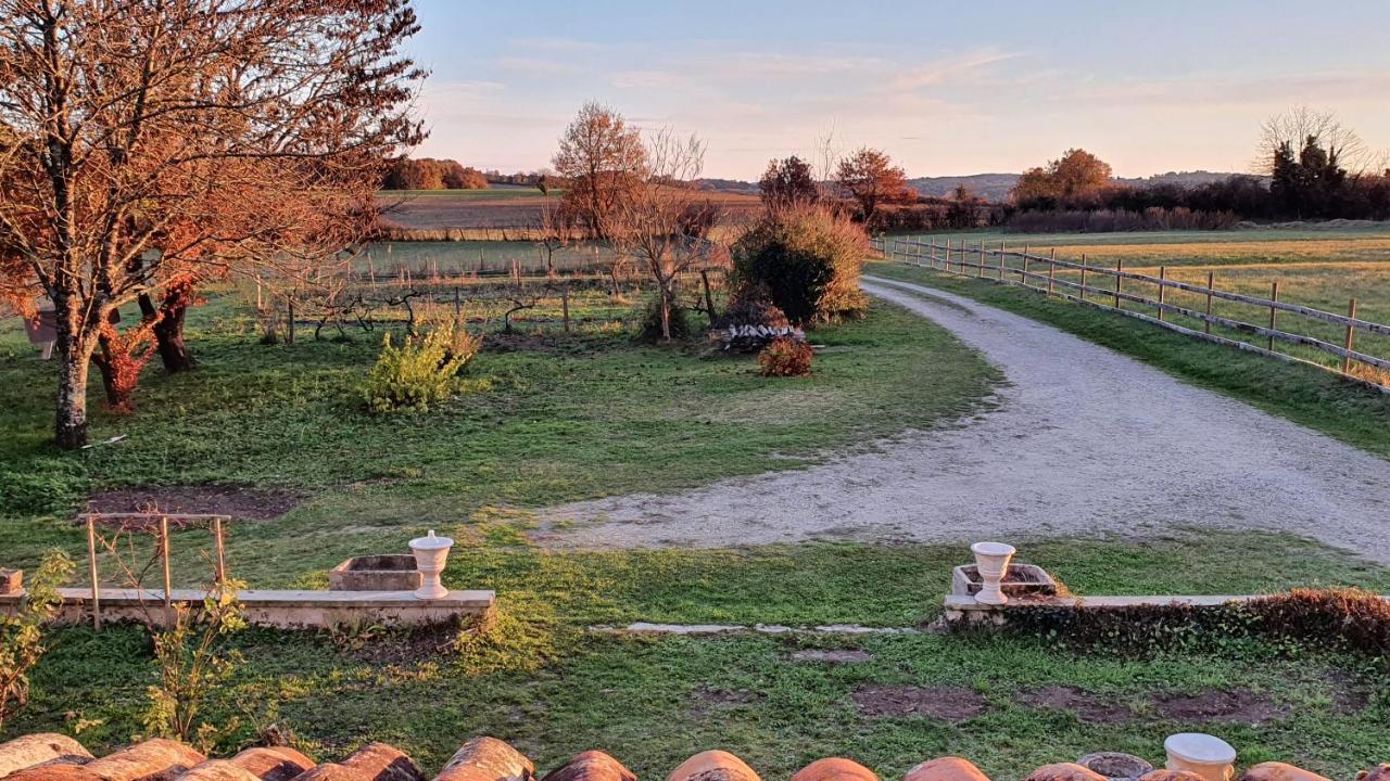 Grande Maison Avec Jardin, Animaux,Au Calme Yviers Eksteriør bilde