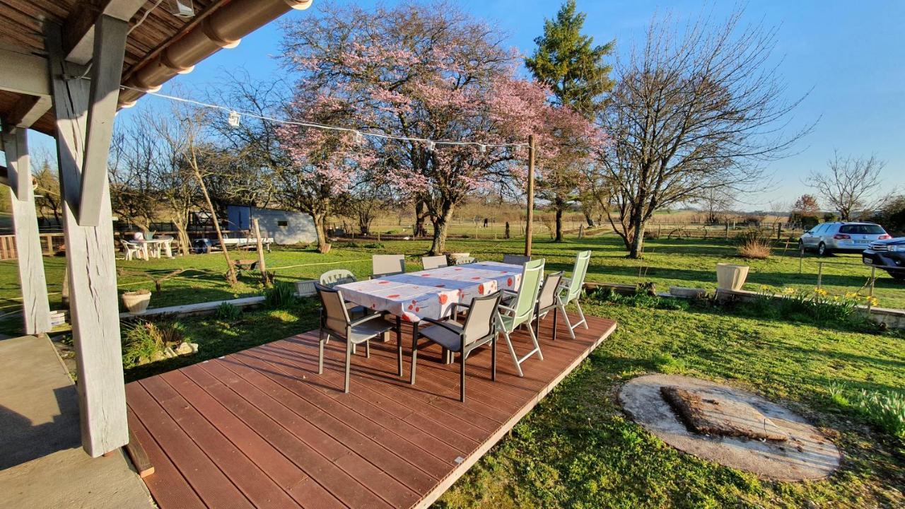 Grande Maison Avec Jardin, Animaux,Au Calme Yviers Eksteriør bilde